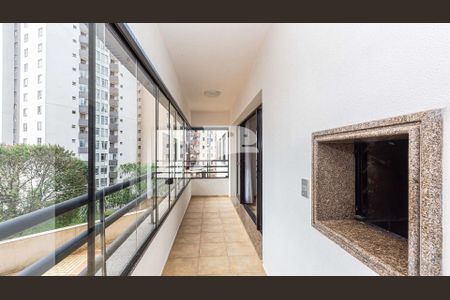 8_photo/94dce5a977.06d42c9cd19f0c5e-ATLAS-9580df7e-90ee-49d2-ab9e-7972870c5fd2.jpg de apartamento à venda com 3 quartos, 93m² em Cristo Rei, Curitiba