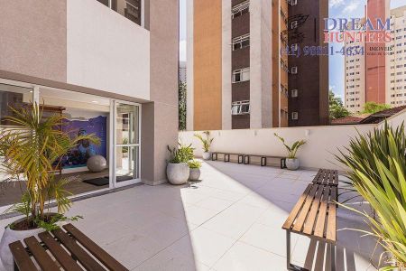 3_photo/94dce5a99b.742ebd14a68fd599-ATLAS-c34db3ea-3104-495a-b4b3-e61fd32bdfa4.jpg de apartamento à venda com 3 quartos, 77m² em Cristo Rei, Curitiba