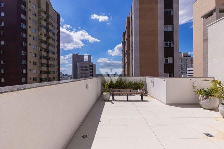 3_photo/94dce5a99b.8aed5d99e00580a6-ATLAS-94b1f8b3-1b94-4e7d-9bc7-d1b08333a77b.jpg de apartamento à venda com 3 quartos, 77m² em Cristo Rei, Curitiba