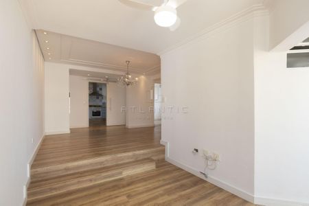 7_photo/94dce5a99d.7a69ff73eb43ff8d-ATLAS-3b283a8f-74bd-44c4-9fa4-9ecb5729ed45.jpg de apartamento à venda com 3 quartos, 85m² em Cristo Rei, Curitiba