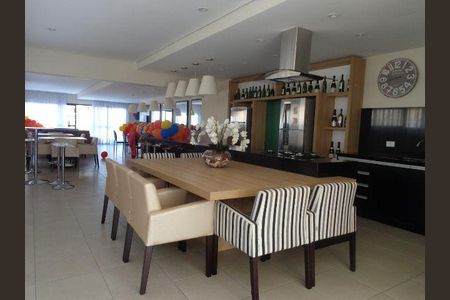 38_photo/94dce5a9b7.98cf39ec7952f033-ATLAS-ffe72bcb-a8fc-4bc9-8258-44a70ee01ab0.jpg de apartamento para alugar com 1 quarto, 49m² em Cristo Rei, Curitiba