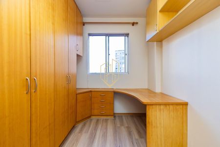 4_photo/94dce5a9b7.c7048a8dc0618162-ATLAS-146c2a93-5b91-4d1e-b037-21b3dab9faa9.jpg de apartamento à venda com 3 quartos, 76m² em Cristo Rei, Curitiba