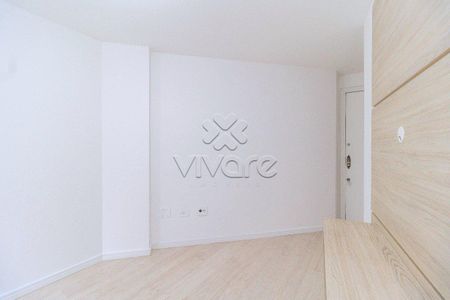 7_photo/94dce5a9c7.28f6ec5d72603be5-ATLAS-bc7c1d31-bbc2-4ae2-9166-455ea0a5e100.jpg de apartamento à venda com 2 quartos, 33m² em Cristo Rei, Curitiba