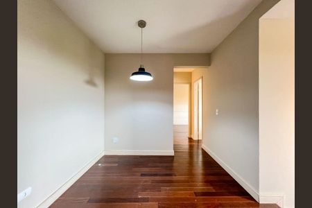 10_photo/94dce5a9cb.7d01d2ab176dea69-ATLAS-98e95f18-3e59-46a6-9d79-b697a5e4e800.jpg de apartamento para alugar com 2 quartos, 74m² em Cristo Rei, Curitiba