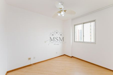 8_photo/94dce5a9cf.8cbbc6e43ead3576-ATLAS-c77e7047-1fa9-4edd-8e78-934d08c95b02.jpg de apartamento à venda com 3 quartos, 73m² em Cristo Rei, Curitiba