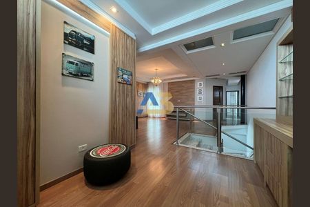 10_photo/94dce5a9eb.1aa5b8f538f3adaf-ATLAS-3ab56f6b-2293-4cf1-b077-da164db54aa0.jpg de casa para alugar com 3 quartos, 300m² em Cristo Rei, Curitiba