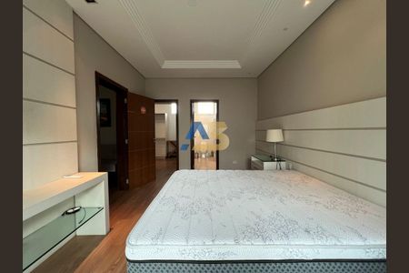 35_photo/94dce5a9eb.1aa5b8f538f3adaf-ATLAS-b5f6f2a7-ddfc-4ef3-abe2-bfc3381674b9.jpg de casa para alugar com 3 quartos, 300m² em Cristo Rei, Curitiba