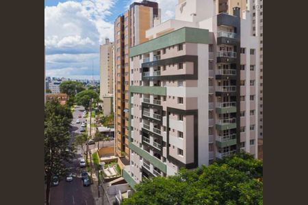 2_photo/94dce5a9eb.675e74f429aebae8-ATLAS-2dc52818-083f-4798-965e-d4d60e04c1ac.jpg de apartamento à venda com 3 quartos, 77m² em Cristo Rei, Curitiba