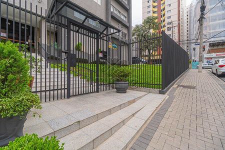 8_photo/94dce5a9eb.b7a28b76476596d7-ATLAS-52c2d744-fa2b-4808-ac78-b9cd3f6eae7a.jpg de apartamento à venda com 2 quartos, 60m² em Cristo Rei, Curitiba