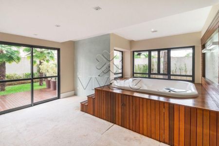 19_photo/94dce5aa01.26dc6cb80f3e86b0-ATLAS-d25e1f79-3847-46c9-87cc-aaea7ac2c2f9.jpg de apartamento para alugar com 1 quarto, 39m² em Jardim Botânico, Curitiba