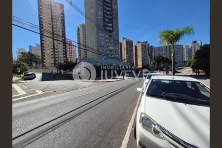 23_photo/94dce5aa27.f9235c386f2b9231-ATLAS-c4fdb547-bf9e-4509-8bfe-06e77abf1e27.jpg de apartamento para alugar com 3 quartos, 89m² em Cristo Rei, Curitiba