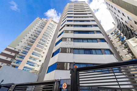 34_photo/94dce5ab0b.7954feb32d1ae247-ATLAS-77a108f8-4e7d-4b7c-83cd-f6fff1055595.jpg de apartamento à venda com 4 quartos, 170m² em Cristo Rei, Curitiba