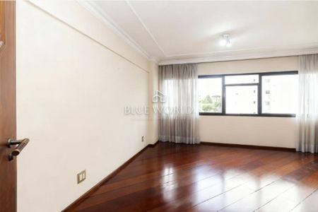 2_photo/94dce5ab0b.7954feb32d1ae247-ATLAS-9fe7064e-6715-4b15-ab2c-d8e056901c03.jpg de apartamento à venda com 4 quartos, 170m² em Cristo Rei, Curitiba