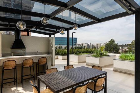 47_photo/94dce5ab47.0e1f33f2a4c43e35-ATLAS-3da95e00-0cbb-4fbf-ae74-8b68b30aa7c2.jpg de apartamento à venda com 3 quartos, 81m² em Cristo Rei, Curitiba