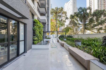 2_photo/94dce5ab49.a3cd1ee7c3870704-ATLAS-68875e37-6903-42c0-8e5f-4e0c1abe1e7b.jpg de apartamento à venda com 2 quartos, 110m² em Cristo Rei, Curitiba