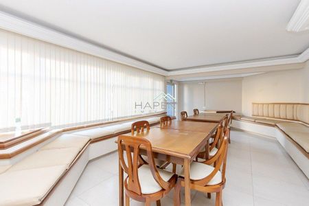 12_photo/94dce5ab63.72b299ddc7bc3168-ATLAS-ac952f4f-62dd-4e32-9625-29cffb3a5f18.jpg de apartamento à venda com 2 quartos, 74m² em Cristo Rei, Curitiba