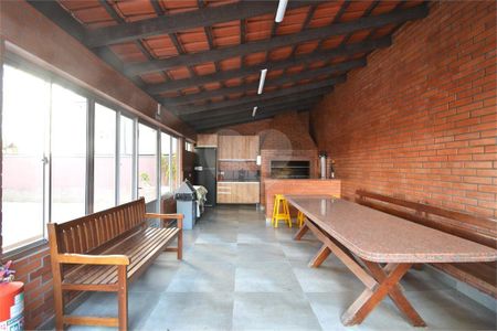 36_photo/94dce5ab69.c4a601ff3e2c7092-ATLAS-3de6080b-85ba-42f3-b040-9ca808a85fa2.jpg de apartamento à venda com 3 quartos, 288m² em Cristo Rei, Curitiba