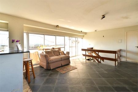 30_photo/94dce5ab69.c4a601ff3e2c7092-ATLAS-79e386be-bece-4feb-aeed-fb7ebe1494a0.jpg de apartamento à venda com 3 quartos, 288m² em Cristo Rei, Curitiba