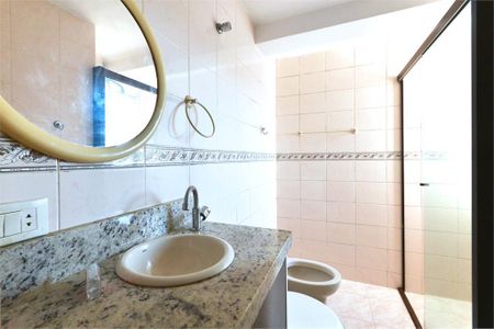 9_photo/94dce5ab69.c4a601ff3e2c7092-ATLAS-94acb4d8-d628-477f-9065-cf79d2a8b825.jpg de apartamento à venda com 3 quartos, 288m² em Cristo Rei, Curitiba