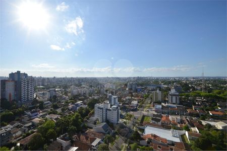 6_photo/94dce5ab69.c4a601ff3e2c7092-ATLAS-e93f38de-aaa3-4574-b8bd-3af1c08fcc40.jpg de apartamento à venda com 3 quartos, 288m² em Cristo Rei, Curitiba