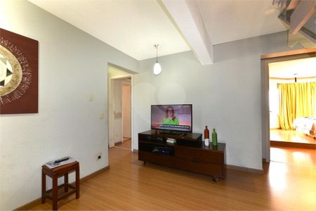 34_photo/94dce5ab69.c4a601ff3e2c7092-ATLAS-eded521d-dd0b-4a79-b0d2-b14c95e4963c.jpg de apartamento à venda com 3 quartos, 288m² em Cristo Rei, Curitiba