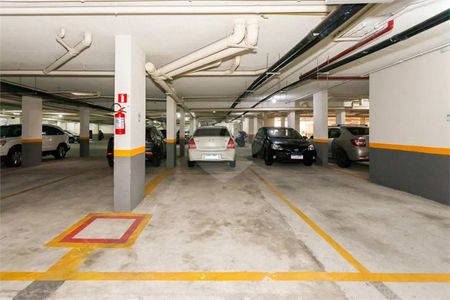 16_photo/94dce5ab6b.aafc750051720c32-ATLAS-c66431ac-c8fa-4219-8101-e271ebc4174c.jpg de apartamento à venda com 3 quartos, 103m² em Cristo Rei, Curitiba