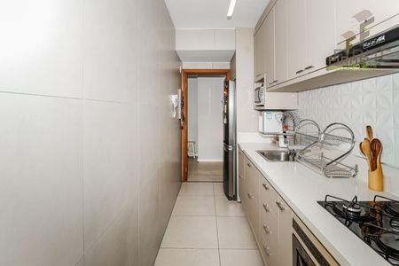 14_photo/94dce5ab7b.15f4a19d538e62fb-ATLAS-1c18b5f1-d40a-4b58-b834-9b8a5a7fbf4f.jpg de apartamento à venda com 2 quartos, 67m² em Cristo Rei, Curitiba