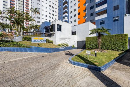 42_photo/94dce5ab7b.c4db1aa04d1df20c-ATLAS-5d9c9b31-5dff-4f6f-b0f8-468697238cdf.jpg de apartamento à venda com 2 quartos, 70m² em Cristo Rei, Curitiba