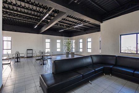 32_photo/94dce5ab7b.c4db1aa04d1df20c-ATLAS-cffe9641-ee09-4e2f-9aba-0e316135fab5.jpg de apartamento à venda com 2 quartos, 70m² em Cristo Rei, Curitiba