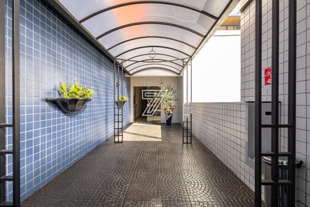 38_photo/94dce5ab7b.c4db1aa04d1df20c-ATLAS-e99553e6-83d8-4a54-af4a-2df242aa7544.jpg de apartamento à venda com 2 quartos, 70m² em Cristo Rei, Curitiba