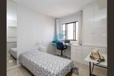 4_photo/94dce5ab7b.f44cc504118fbfd7-ATLAS-7e7debd9-0e22-4772-979a-e1ce87a95712.jpg de apartamento à venda com 2 quartos, 67m² em Cristo Rei, Curitiba