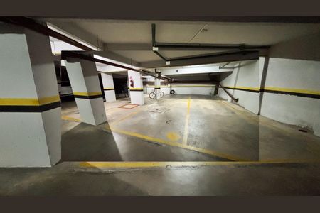 11_photo/94dce5ab91.15f4a19d538e62fb-ATLAS-dff7b231-8e80-4b2a-b660-26f52a38ae41.jpg de apartamento à venda com 2 quartos, 71m² em Cristo Rei, Curitiba