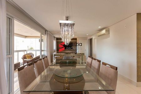 4_photo/94dce5ab95.fadd60f397d54e6d-ATLAS-6ab2eb8a-af32-442e-bd82-7dd0b7b044f8.jpg de apartamento à venda com 3 quartos, 143m² em Cristo Rei, Curitiba