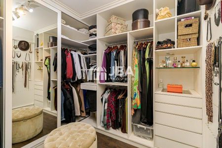 11_photo/94dce5ab97.fbcd7a2e7ac63d93-ATLAS-dfeb2fb4-a3fa-4759-b8e4-f36db72a90c2.jpg de casa à venda com 0 quarto, 294m² em Cristo Rei, Curitiba