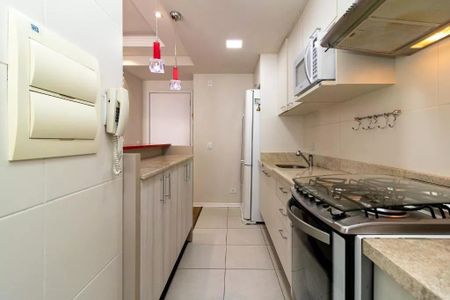 5_photo/94dce5aba5.9e43bc554b3a51d2-ATLAS-0df2e6ec-d674-454f-bba4-fb47202e4064.jpg de apartamento para alugar com 2 quartos, 66m² em Cristo Rei, Curitiba