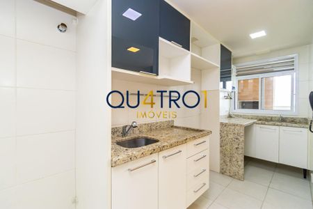 4_photo/94dce5aba7.06240b613062e89a-ATLAS-07510c1d-fe6b-439a-b55d-e9c5ce3f105f.jpg de apartamento à venda com 3 quartos, 77m² em Cristo Rei, Curitiba