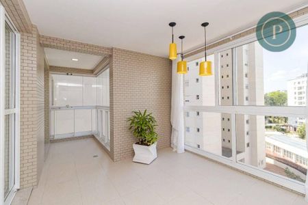 2_photo/94dce5abbd.d30a403572014e83-ATLAS-a7d358e5-0d79-41a5-94fb-667b32f4f7dc.jpg de apartamento à venda com 3 quartos, 182m² em Cristo Rei, Curitiba