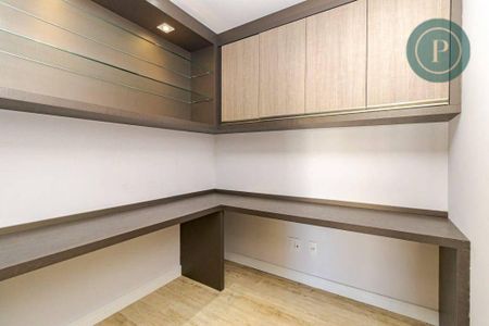 12_photo/94dce5abbd.d30a403572014e83-ATLAS-ef7dd514-dddf-4d9a-af22-42b6c35ffc45.jpg de apartamento à venda com 3 quartos, 182m² em Cristo Rei, Curitiba