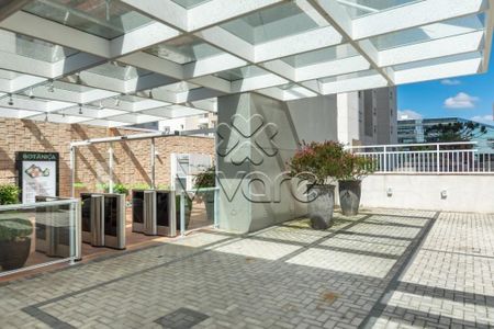 49_photo/94dce5abbd.e17343cf5b702f60-ATLAS-458ae190-5d04-4c7d-a6ee-aa003d958943.jpg de apartamento para alugar com 2 quartos, 113m² em Cristo Rei, Curitiba