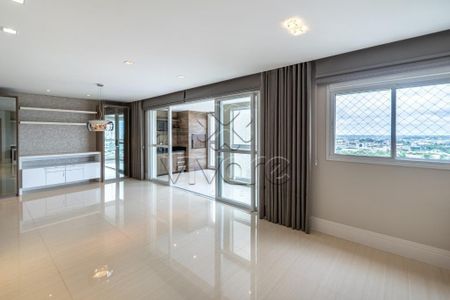 5_photo/94dce5abbd.e17343cf5b702f60-ATLAS-bd9bd2da-f1e2-4431-831c-614d4f19e89c.jpg de apartamento para alugar com 2 quartos, 113m² em Cristo Rei, Curitiba