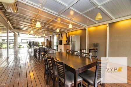 3_photo/94dce5abc1.89d1f3f2bf3f1e41-ATLAS-f417a4de-1f5a-48ee-bb0e-3a95490a96a3.jpg de apartamento à venda com 2 quartos, 49m² em Cristo Rei, Curitiba