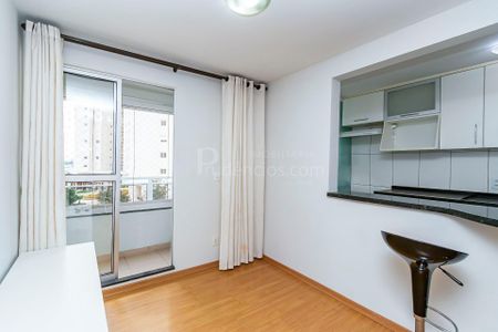 5_photo/94dce5abc1.bb50c8b7bc154c0c-ATLAS-5f1da2fa-c13b-474d-aec2-e90378c171c8.jpg de apartamento à venda com 3 quartos, 63m² em Cristo Rei, Curitiba