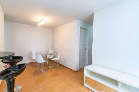 14_photo/94dce5abc1.bb50c8b7bc154c0c-ATLAS-7f864387-21ba-42b4-b5eb-9dfb514abd2c.jpg de apartamento à venda com 3 quartos, 63m² em Cristo Rei, Curitiba