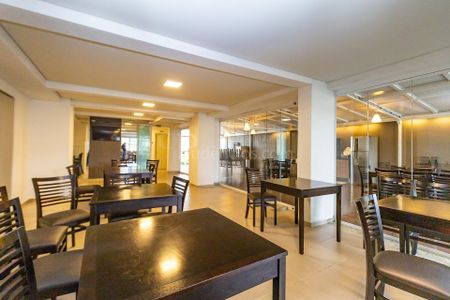 44_photo/94dce5abc1.bb50c8b7bc154c0c-ATLAS-cf4576d0-1848-4e2e-bf1b-b1b258fe4b4e.jpg de apartamento à venda com 3 quartos, 63m² em Cristo Rei, Curitiba