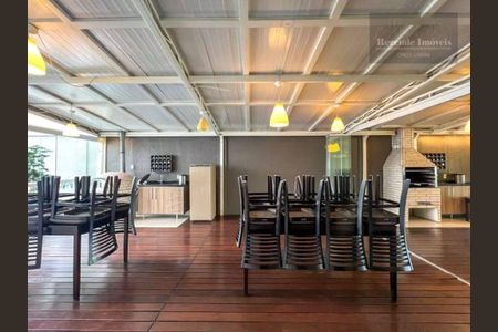 18_photo/94dce5abc1.f9fd596f8c1c84e9-ATLAS-815544b3-a165-407c-ae07-d4ae087ec912.jpg de apartamento à venda com 2 quartos, 50m² em Cristo Rei, Curitiba