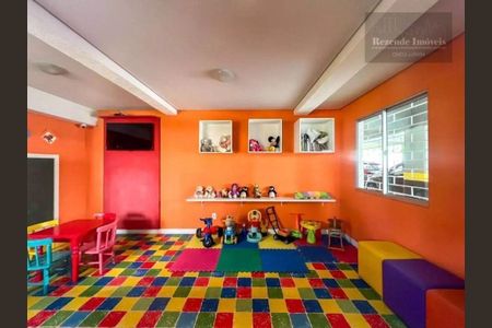 14_photo/94dce5abc1.f9fd596f8c1c84e9-ATLAS-9874e038-52dd-4426-96c0-2dfec50721f2.jpg de apartamento à venda com 2 quartos, 50m² em Cristo Rei, Curitiba