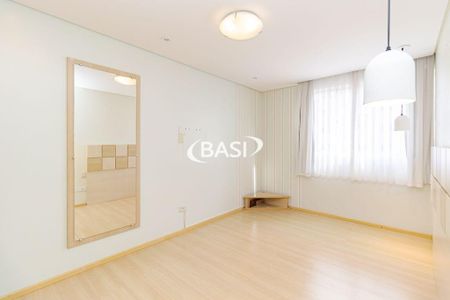 8_photo/94dce5abf7.0d9470d1defd0394-ATLAS-2146c0ce-fa85-4c35-8729-ebfc4f89ee80.jpg de apartamento à venda com 2 quartos, 60m² em Cristo Rei, Curitiba
