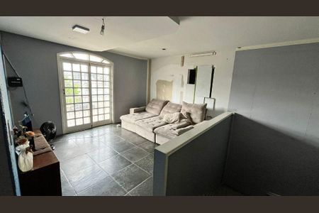 9_photo/94dce5ac1b.a192cea91c5e5eae-ATLAS-8eaf5651-50ff-49c0-be19-f133fe6a67c5.jpg de casa à venda com 7 quartos, 500m² em Cristo Rei, Curitiba