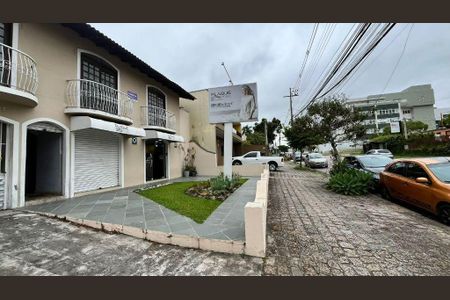 25_photo/94dce5ac1b.a192cea91c5e5eae-ATLAS-b1ca4089-f9dd-4101-bfc9-1e9f1f8a8c99.jpg de casa à venda com 7 quartos, 500m² em Cristo Rei, Curitiba