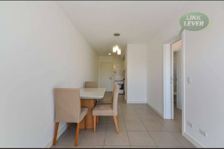 6_photo/94dce5ac6f.aea3a39d19e5e438-ATLAS-260de323-47d0-479d-92dc-2f85c5596afa.jpg de apartamento para alugar com 1 quarto, 45m² em Cristo Rei, Curitiba